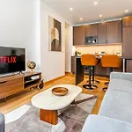 Parisien Ideal Quartier Chic Апартаменты Париж